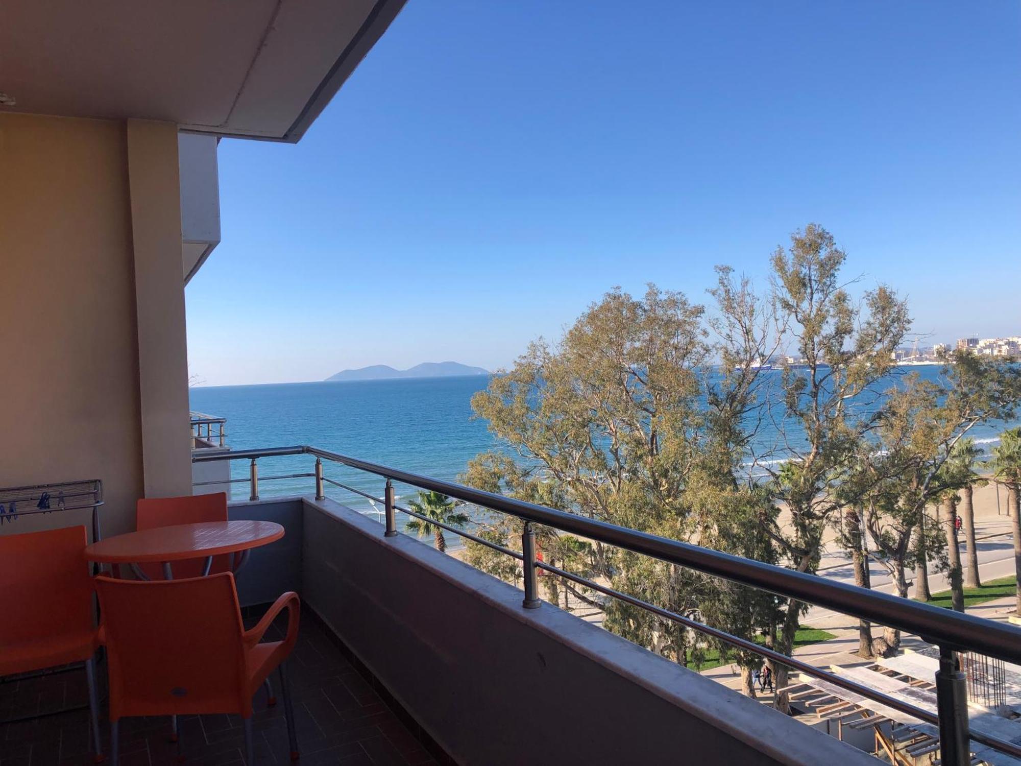 Beachfront 5 By Office Apartamento Vlorë