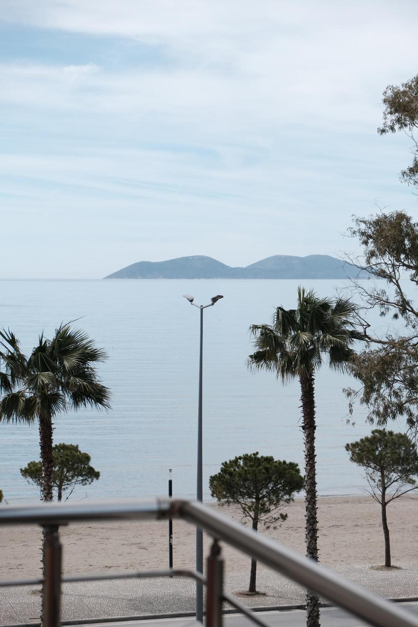 Apartament Beachfront 5 By Office